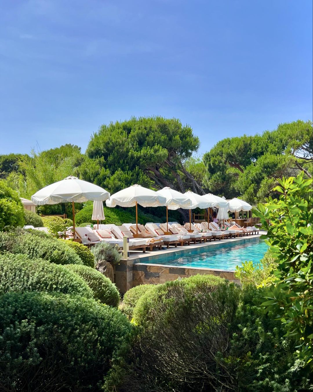 The 10 Best Beach Clubs in Saint-Tropez & the French Riviera for 2027