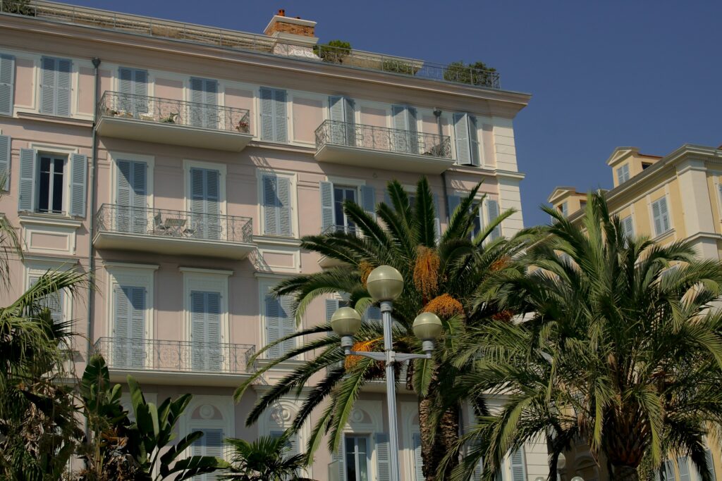 Cannes Destination Header